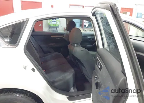 2015 Nissan Altima 2.5 S из США, поврежденный, VIN 1N4AL3AP5FN327973